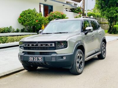 WhatsApp Image 2025-11-10 at 15.10.16 Jetour avec chauffeur professionnel dans la ville de Douala